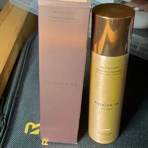 Patrick Ta Major Glow Highlighting Mist